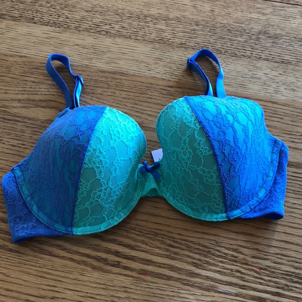 Victoria’s Secret bra lined demi 34D